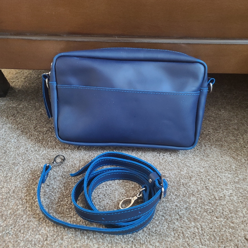 New Great Brown Brand Leather Crossbody Toaster, Camera Sryle Bag Blue